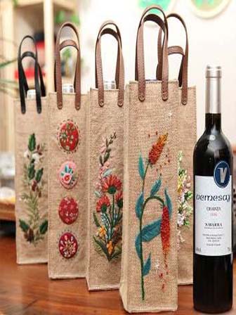 Jute wine bottle bag
